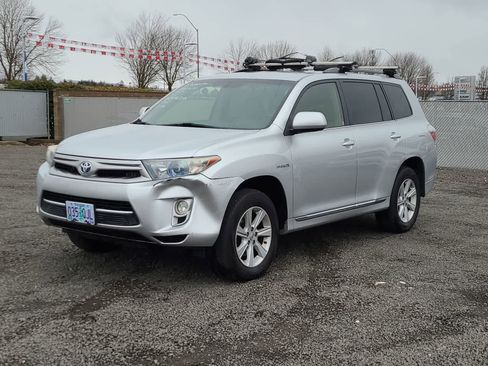 Used 2012 Toyota Highlander 4WD Hybrid w/ Cold Weather Pkg image 1