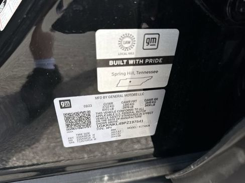 Used 2023 GMC Acadia SLE w/ Driver Convenience Package FWD image 33