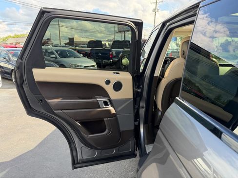 Used 2019 Land Rover Range Rover Sport HSE AWD/4WD image 42