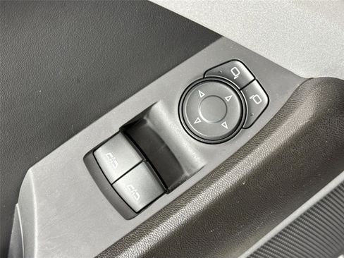 Used 2021 Chevrolet Camaro LT image 24