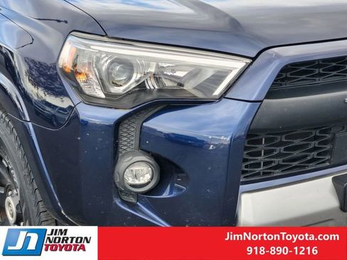 Used 2022 Toyota 4Runner TRD Off-Road Premium image 10