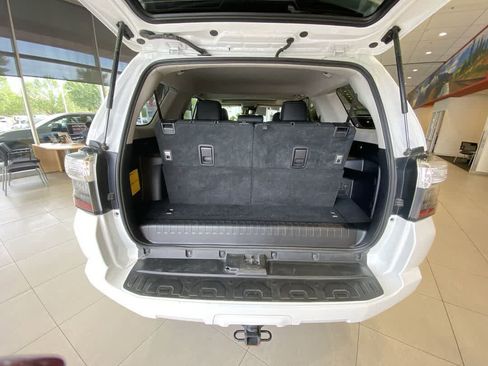 Certified 2024 Toyota 4Runner SR5 Premium w/ Moonroof Package AWD/4WD image 28