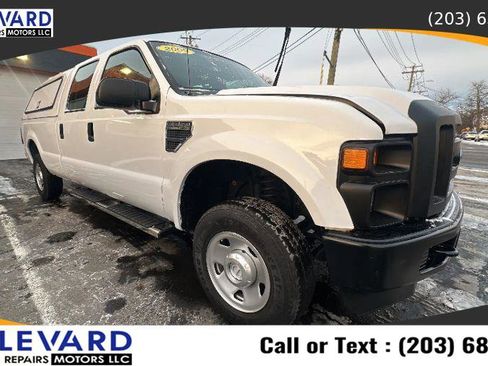 Used 2009 Ford F250 XL image 1