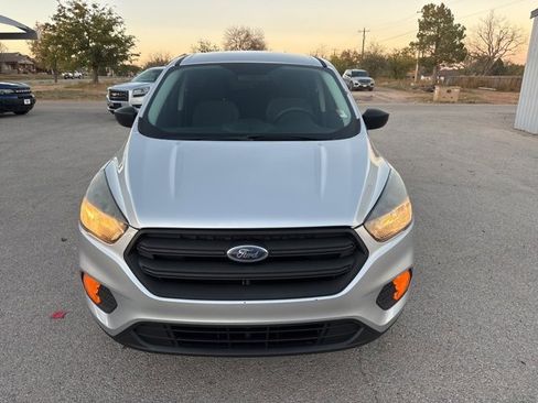 Used 2018 Ford Escape S image 2