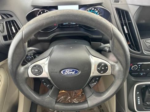 Used 2013 Ford Escape SE FWD image 23