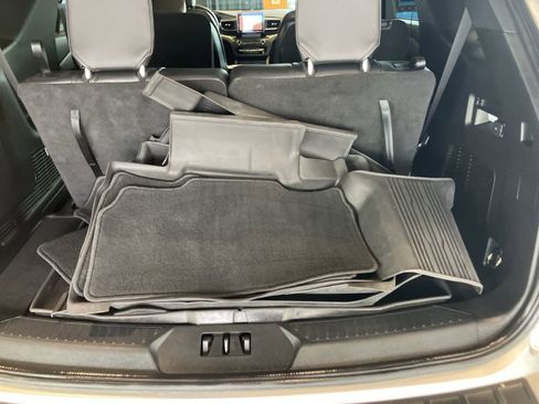 Used 2020 Ford Explorer XLT w/ Equipment Group 202A image 32