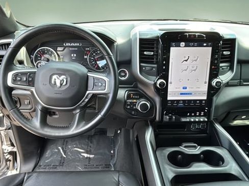 Used 2022 RAM 1500 Big Horn AWD/4WD image 10