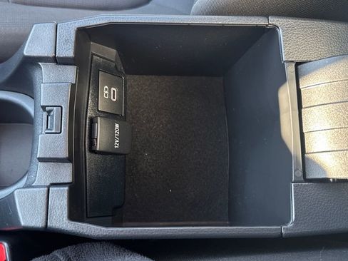 Used 2024 Toyota Corolla Cross LE image 30