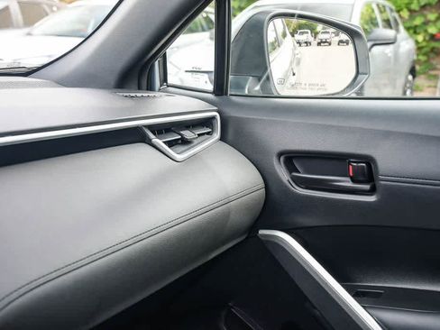 Used 2025 Toyota Corolla Cross AWD Hybrid image 21
