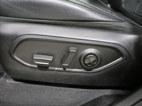 Used 2023 Jeep Grand Cherokee Altitude image 13