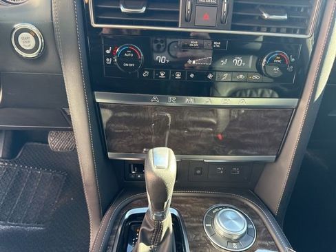 Used 2024 Nissan Armada Platinum w/ Captain's Chairs Package image 24