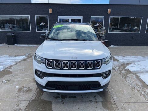 Certified 2025 Jeep Compass Limited image 2