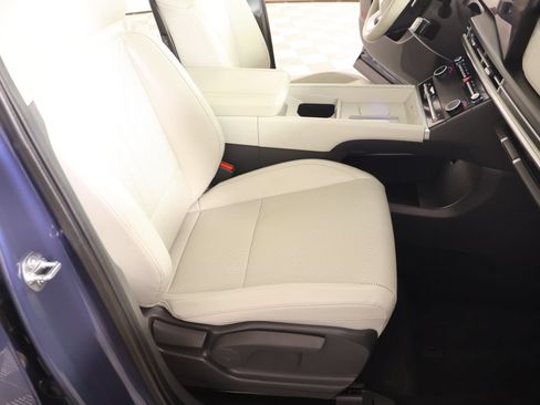 Certified 2025 Hyundai Santa Fe SEL FWD image 13