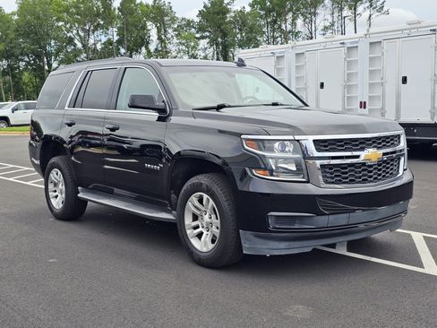 Used 2017 Chevrolet Tahoe LS RWD image 6