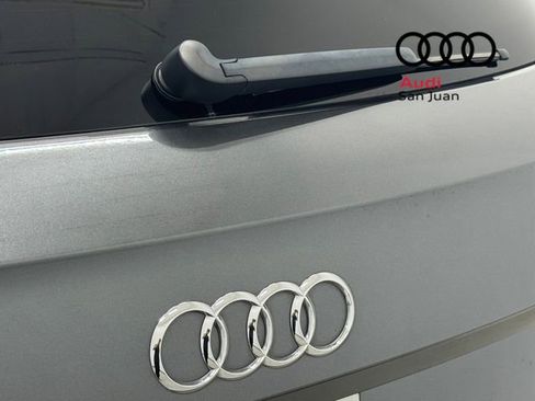 Certified 2018 Audi SQ5 Prestige w/ Prestige Package AWD/4WD image 9