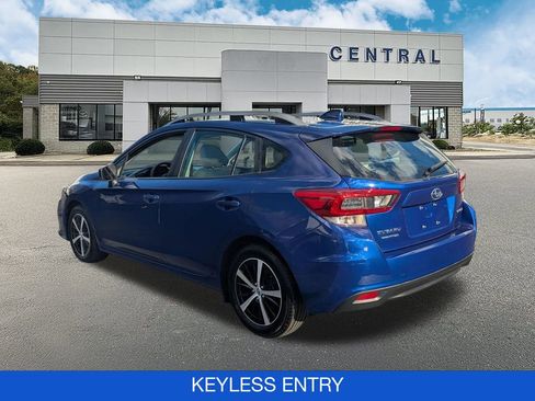 Used 2022 Subaru Impreza Premium image 6