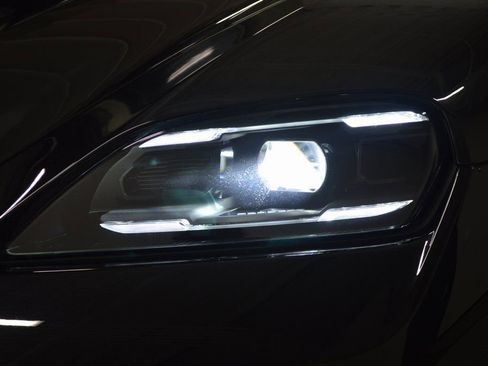 New 2025 Porsche Taycan 4 AWD/4WD image 11