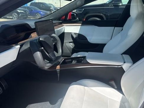 Used 2022 Tesla Model S Base image 9