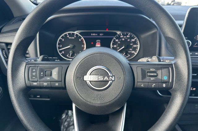 Used 2024 Nissan Rogue SV FWD image 26