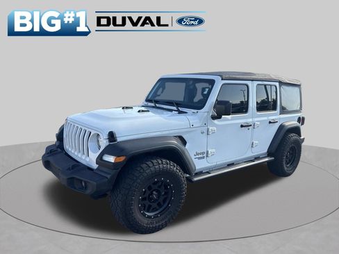 Used 2018 Jeep Wrangler Unlimited Sport S AWD/4WD image 3