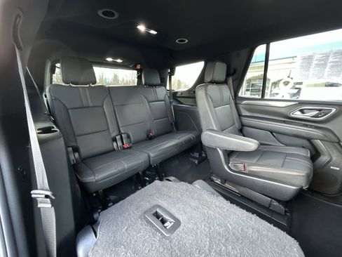 Used 2022 Chevrolet Tahoe RST w/ Luxury Package image 25