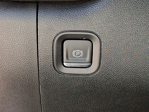 Certified 2024 Chevrolet Silverado 1500 Custom w/ Turbomax Blackout Package image 25