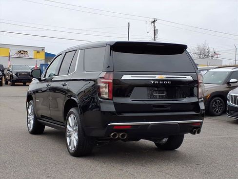 Used 2021 Chevrolet Tahoe High Country w/ Premium Package image 3