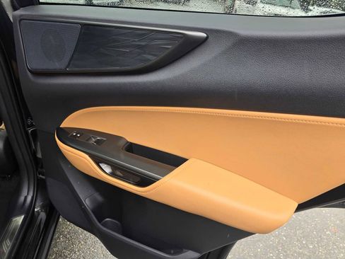 Used 2025 Lexus NX 350h AWD w/ Premium Package image 13