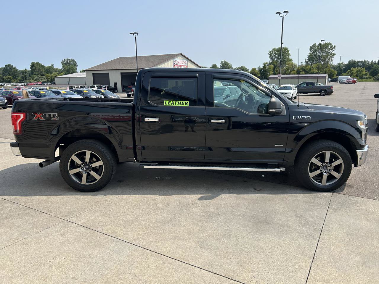 Used 2016 Ford F150 XLT w/ Equipment Group 301A Mid AWD/4WD image 4