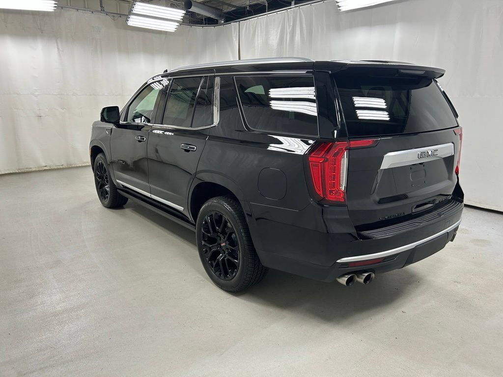 Used 2023 GMC Yukon Denali w/ LPO, Floor Liner Package AWD/4WD image 6