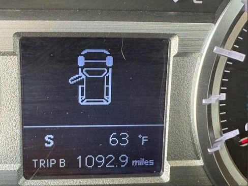 Used 2016 Toyota 4Runner Limited image 2