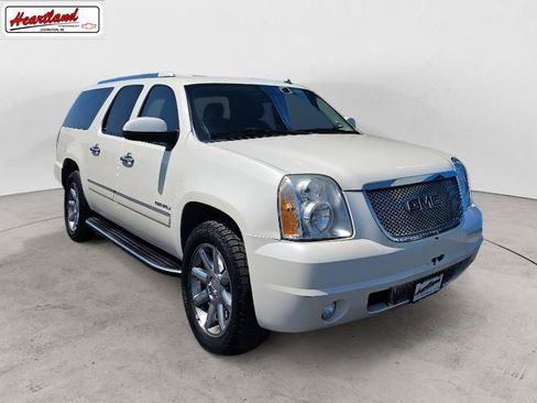 Used 2013 GMC Yukon XL Denali AWD/4WD image 1