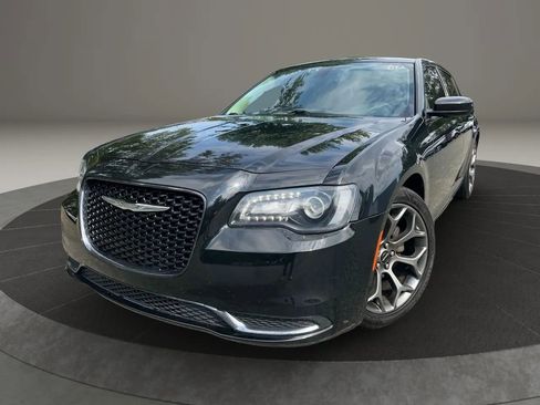 Used 2018 Chrysler 300 Touring w/ Sport Appearance Package image 1