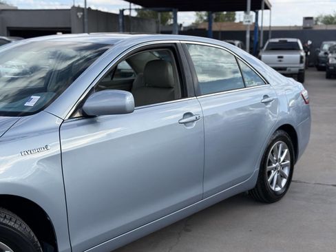 Used 2011 Toyota Camry Hybrid image 9