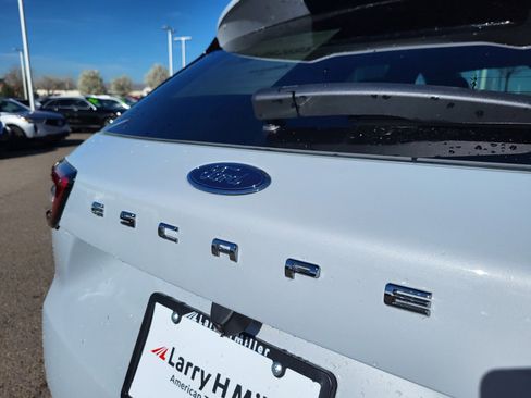 Used 2026 Ford Escape ST-Line w/ Cold Weather Package image 22