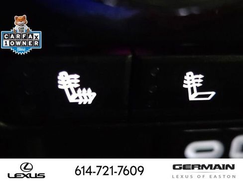 Used 2022 GMC Yukon XL SLT w/ SLT Premium Package image 34