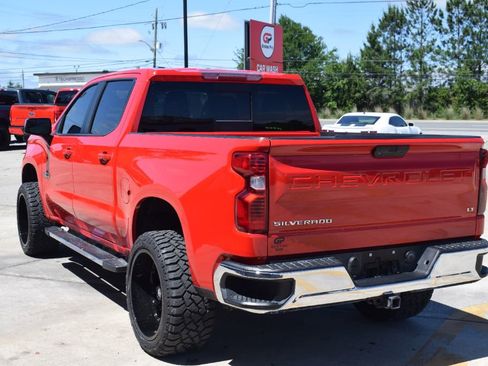 Used 2019 Chevrolet Silverado 1500 LT w/ Texas Edition RWD image 5