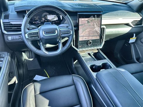 New 2026 GMC Acadia Denali w/ Super Cruise Package image 20