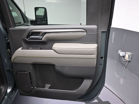 Certified 2026 Chevrolet Silverado 2500 ZR2 image 17