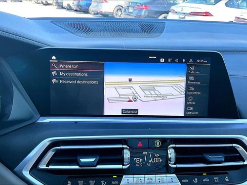 Used 2022 BMW X7 M50i AWD/4WD image 36