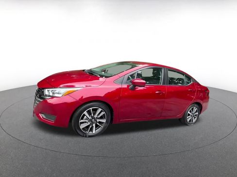 Used 2025 Nissan Versa SV FWD image 7