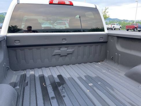 Used 2017 Chevrolet Silverado 1500 LT w/ Redline Edition AWD/4WD image 11