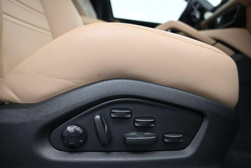 Certified 2026 Porsche Cayenne S AWD/4WD image 15