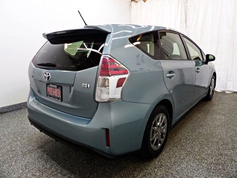 Used 2016 Toyota Prius V Three FWD image 6