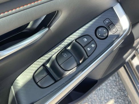 Used 2025 Nissan Sentra SR image 15