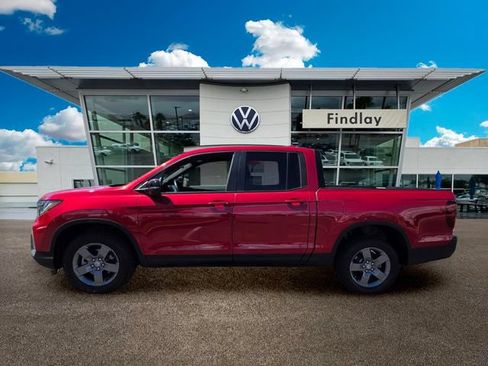 Used 2025 Honda Ridgeline TrailSport image 3