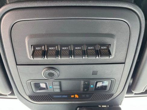 Used 2024 Ford Bronco Big Bend w/ Sasquatch Package image 19