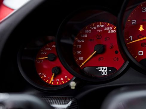 Used 2019 Porsche 911 GT2 RS RWD image 77