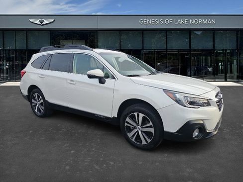 Used 2019 Subaru Outback 2.5i Limited image 3