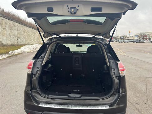 Used 2016 Nissan Rogue SV image 40